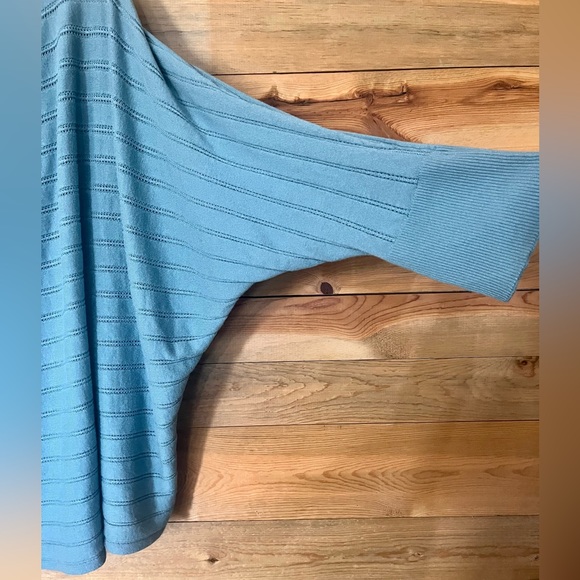 Cyrus Blue Batwing 3/4 sleeve sweater 1X - Picture 3 of 4